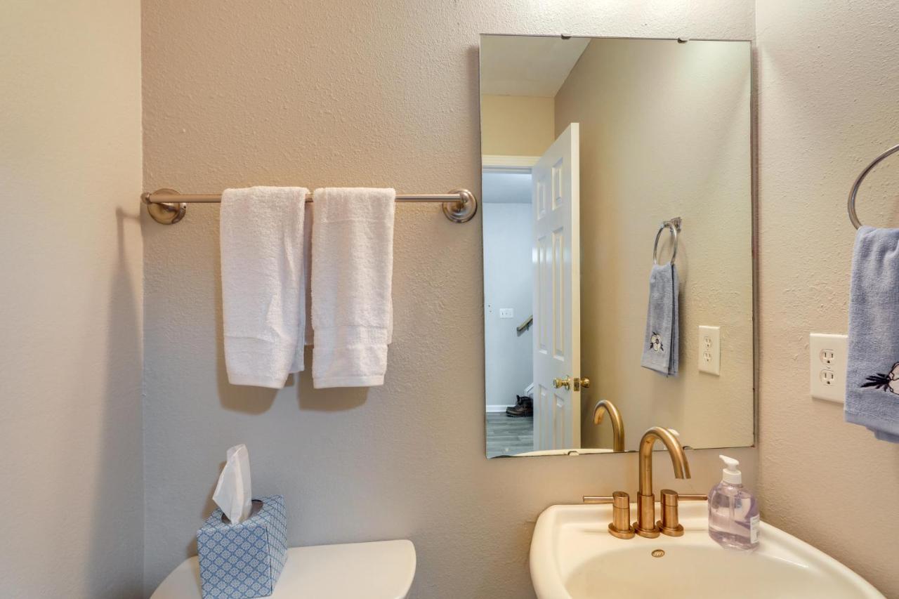 Charming North Charleston Townhome - Pets Welcome! Extérieur photo